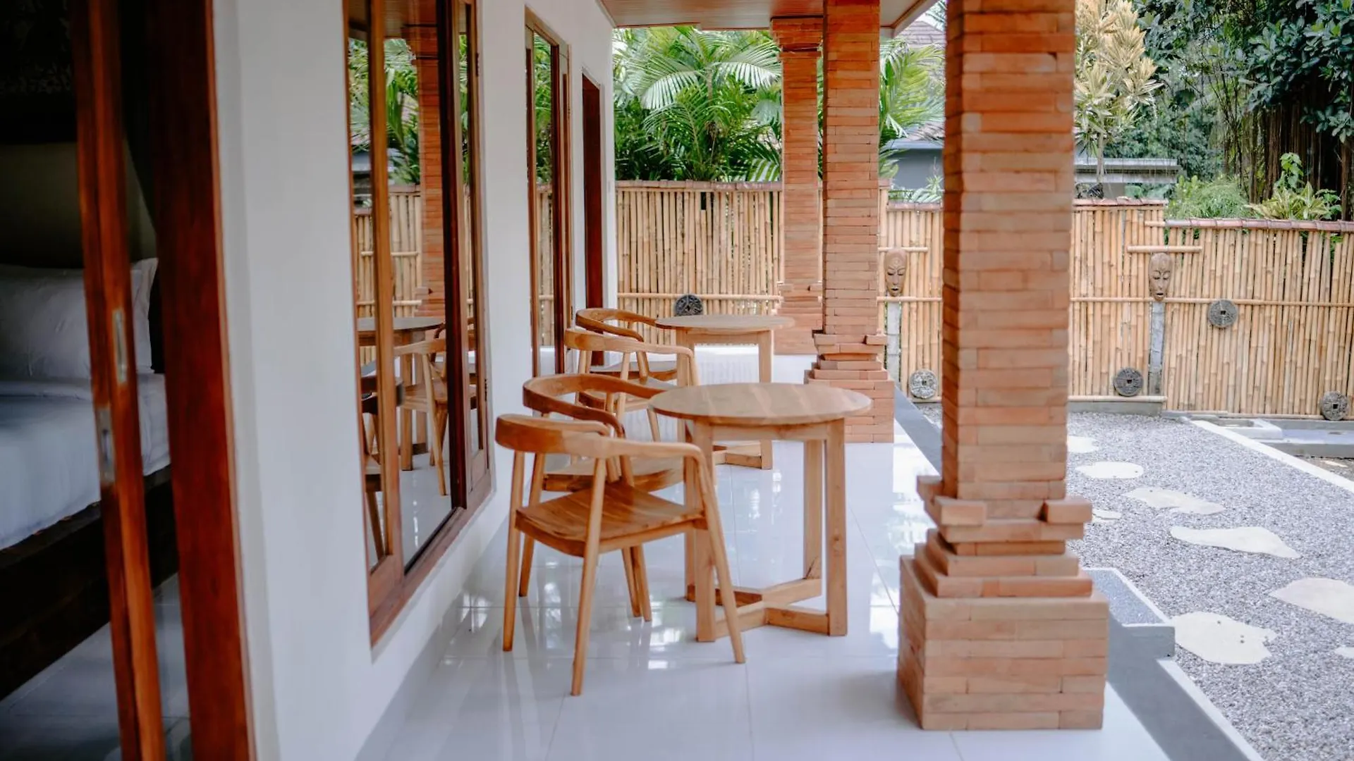 Numadi House Apartman Ubud